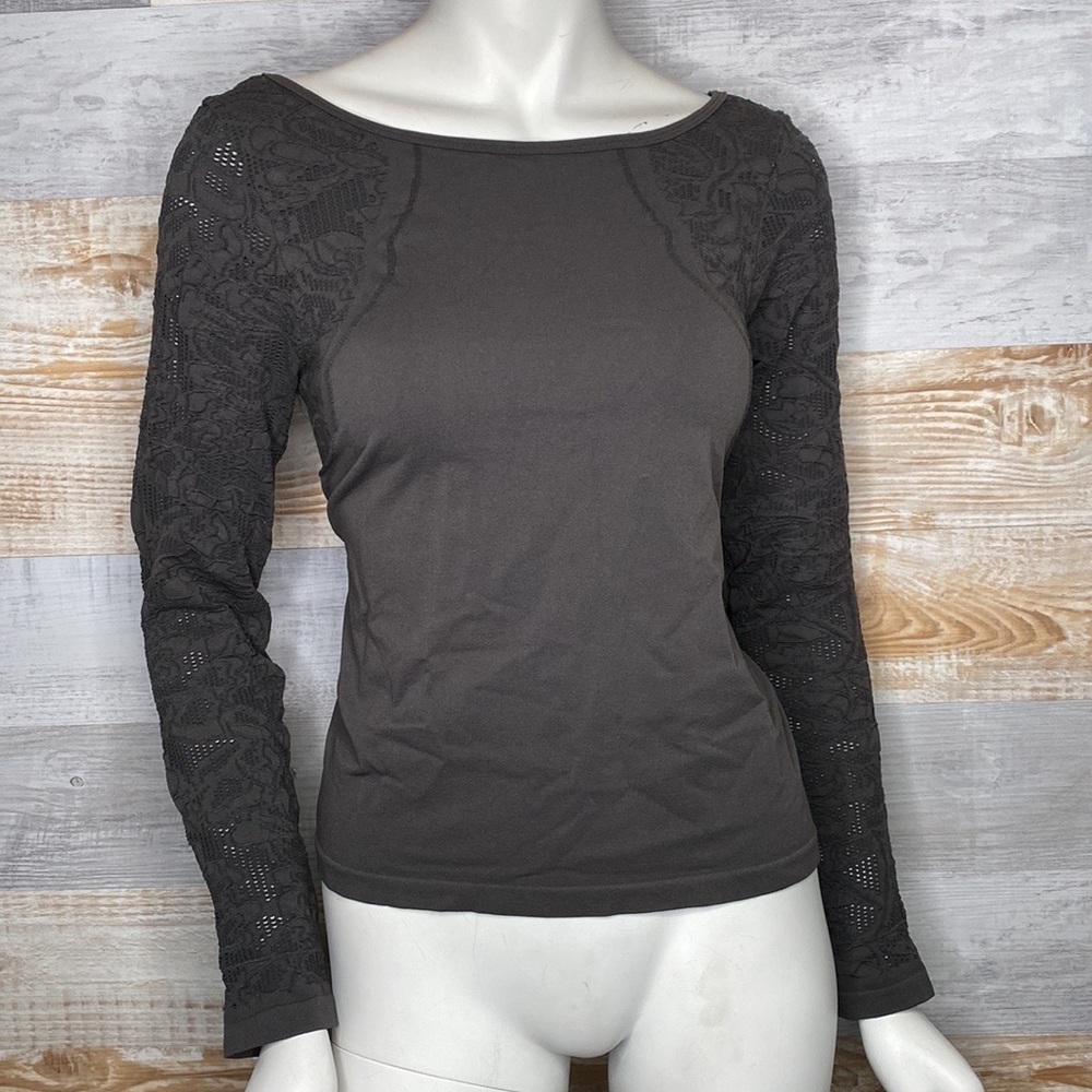 ANTHROPOLOGIE SEAMLESS BOAT NECK CARBON GRAY size small and Large